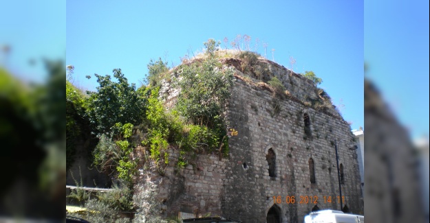 550 Yıllık  Hamam Satılığa Çıkarıldı