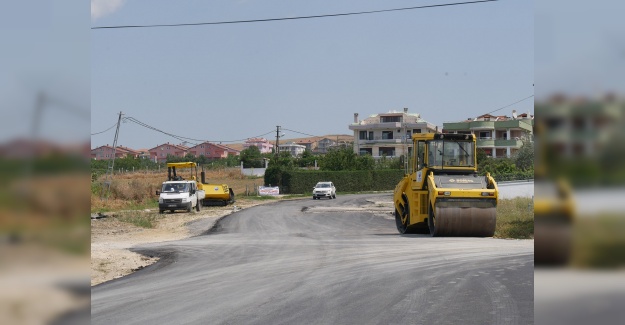 Büyükçekmece’de yol mesaisi