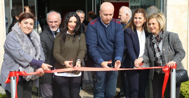 İFSAK Karma Fotoğraf Sergisini Büyükçekmece’de açtı