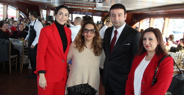 Akpolat; Umutlarımızı diri tutan kadınlarımızın günü kutlu olsun