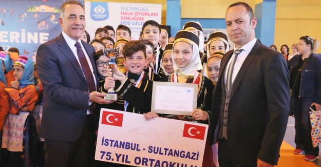 Halk Oyunları Şenliği