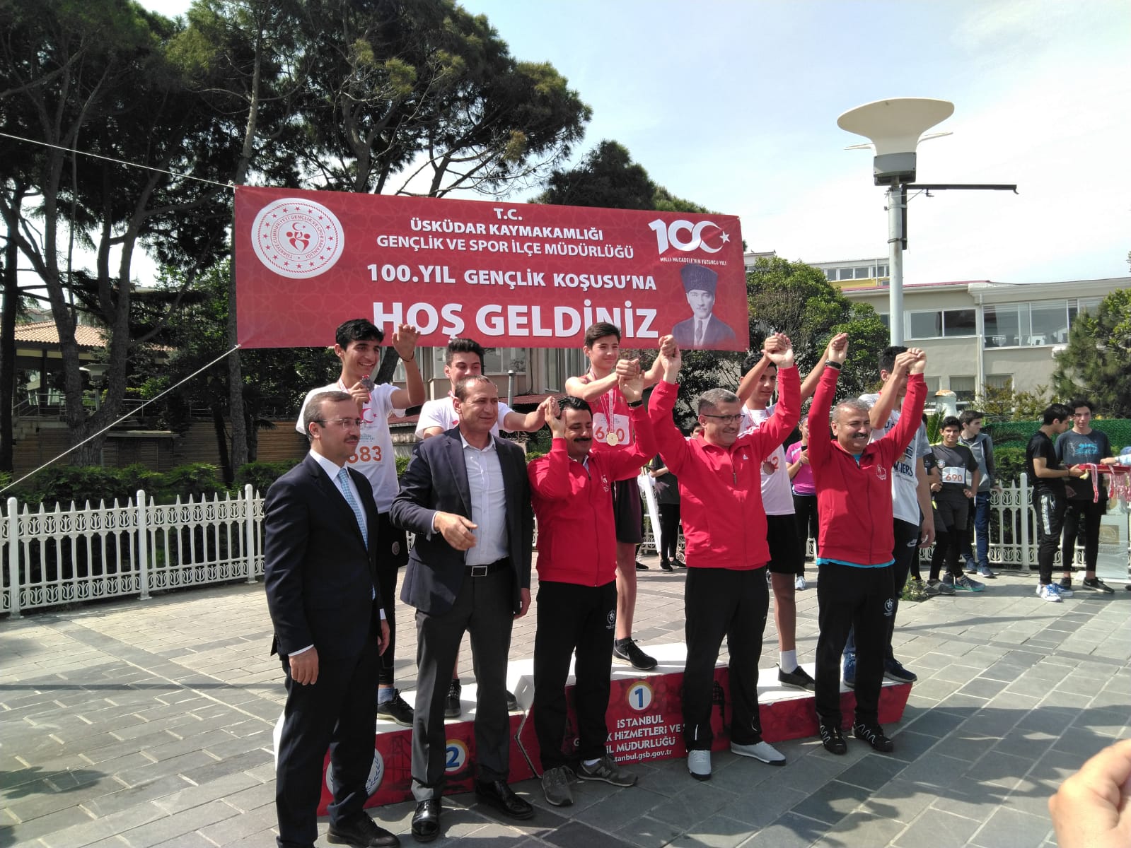 100. Yıl Gençlik Koşusu Yarışlarının Şampiyonu Ümraniye!