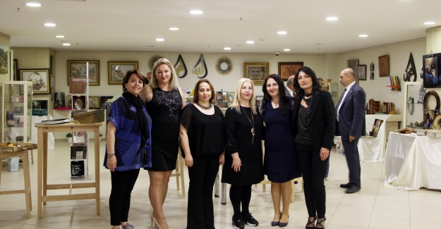 “Boyalı Eller 2” Sergisi Kartal’da Ziyarete Açıldı