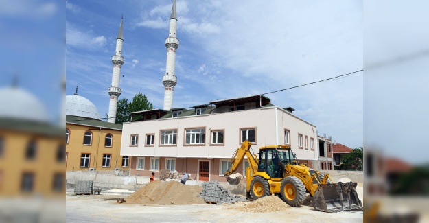Büyükçekmece Belediyesi, Camilerin Tüm Eksikliklerini Gideriyor