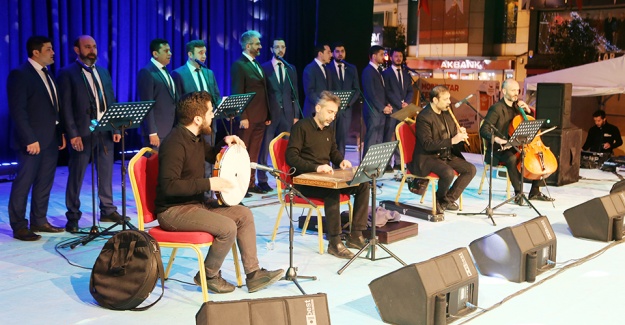 İmam Ve Müezzinlerden Musiki Konseri