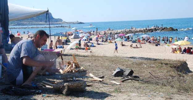 Mangal Sezonu Karaburun’da Açıldı