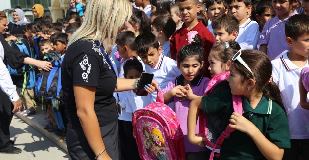 Akgün’den 1500 öğrenciye eğitim desteği