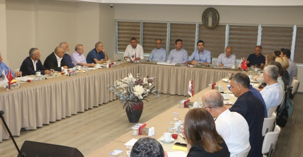 Gökhan Yüksel, Kartal’ın Muhtarları ile Bir Araya Geldi