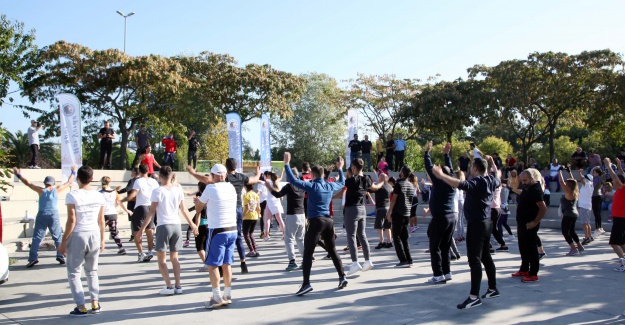 Kartal Sahili Tae Bo ile Şenlendi