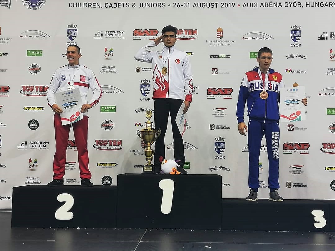 Ümraniyeli Kick Box Sporcusu Avrupa Şampiyonu Oldu