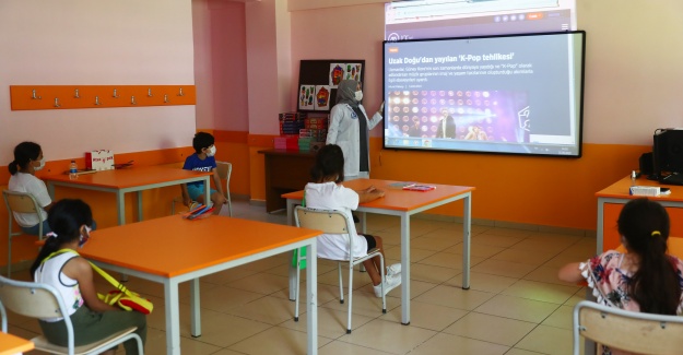 Çocuklar, K-Pop tehlikesine karşı uyarıldı