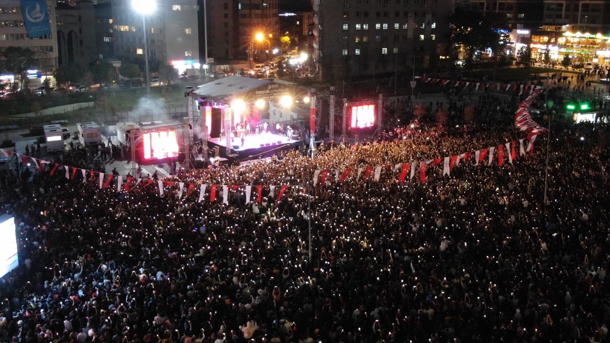 Bağcılar'ı rapçiler salladı