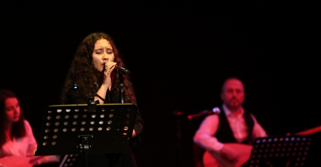Müzik akademisi genç yetenekleri bekliyor