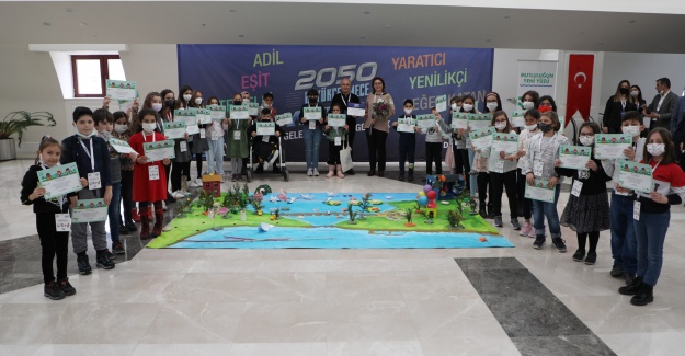 Çocuklar 2050’de hayal ettikleri Büyükçekmece’yi anlattı