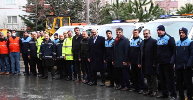Bağcılar Belediyesi Karla Mücadele Timi sahada