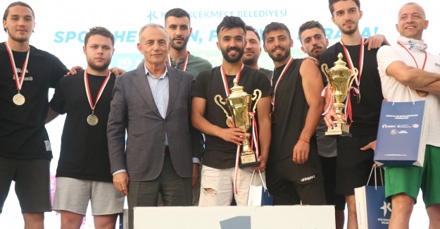GENÇLER, KÜÇÜKÇEKMECE SPOR FESTİVALİ’NDE