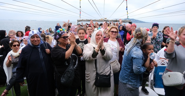 Maltepeli kadınlar Adalar turunda buluştu