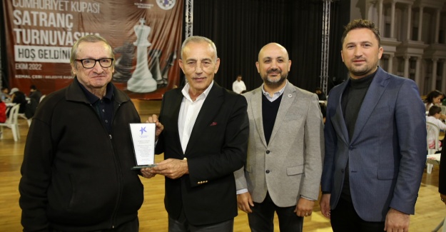 Küçükçekmece’de 29 ekim satranç turnuvası heyecanı başlıyor