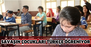 Savaşın çocukları Türkçe öğreniyor