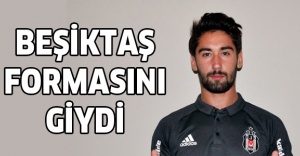 Beşiktaş formasını giydi