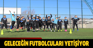 Geleceğin futbolcuları yetişiyor