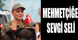 Mehmetçiğe sevgi seli