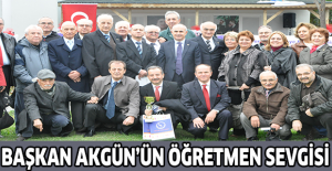 Başkan Akgün’ün öğretmen sevgisi