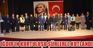 Iğdır’ın kurtuluşu şiirlerle kutlandı