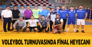 Voleybol turnuvasında final heyecanı