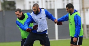 Burak Yılmaz’dan Halis Özkahya’ya gönderme
