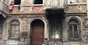 Eski kocasını 35 yerinden bıçakladı