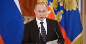 Putin yeniden aday