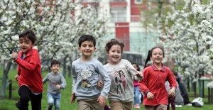 Bağcılar’da bahar Nostalji Bahçeleri’nde yaşanıyor