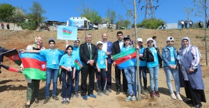 Dünya Yetimleri Sultangazi’de Fidan Dikti
