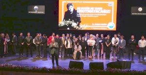 İbrahim Erkal, sevgi ve özlemle anıldı