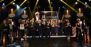 Sadri Alışık Ödülleri Sahiplerini Buldu