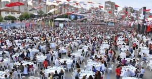 Beylikdüzü’nde 20 bin vatandaş aynı sofrada buluştu