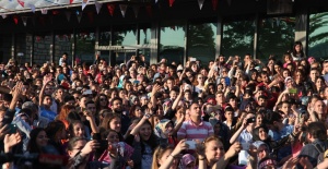 Zeytinburnu’nda Gökten Mesir Macunu Yağdı