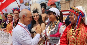 Sınırları Aşan Festival Başladı