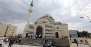 “Başkan Akgün, mimarisiyle eşsiz bir cami kazandırdı”