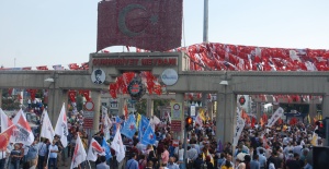 "Yoğun Güvenlik" Tepkilere Yol Açtı