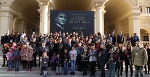 Atatürk sevgisini fotoğraflara anlattılar
