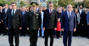 ULU ÖNDER ATATÜRK ÖZLEMLE VE SAYGIYLA ATAŞEHİR’DE ANILDI