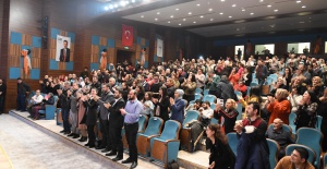 Esenyurt’ta tiyatrolar kapalı gişe
