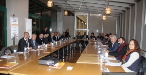 KAHVALTI ADI ALTINDA DERNEĞE PARA TOPLADILAR