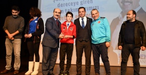 Şampiyon Sporcular Görücüye Çıktı