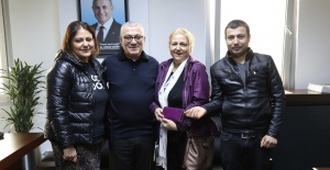Başkan Akgün, Samet’in dürüstlüğünü karşılıksız bırakmadı