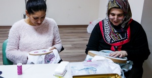 Maltepe Belediyesi’nden kadınlara kurs desteği