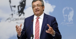 CHP Grup Başkan Vekili Engin Altay, “Büyükçekmece’de polis evleri basıyor, ‘Hangi partiye oy verdiniz’ diye soruyor” dedi.