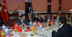 Aras Edaş'tan İftar Yemeği